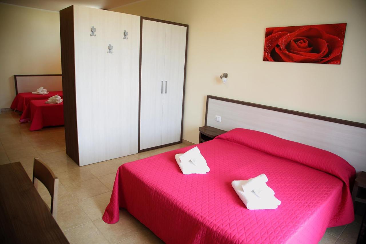 B&B Hotel Helios Uggiano La Chiesa Ngoại thất bức ảnh