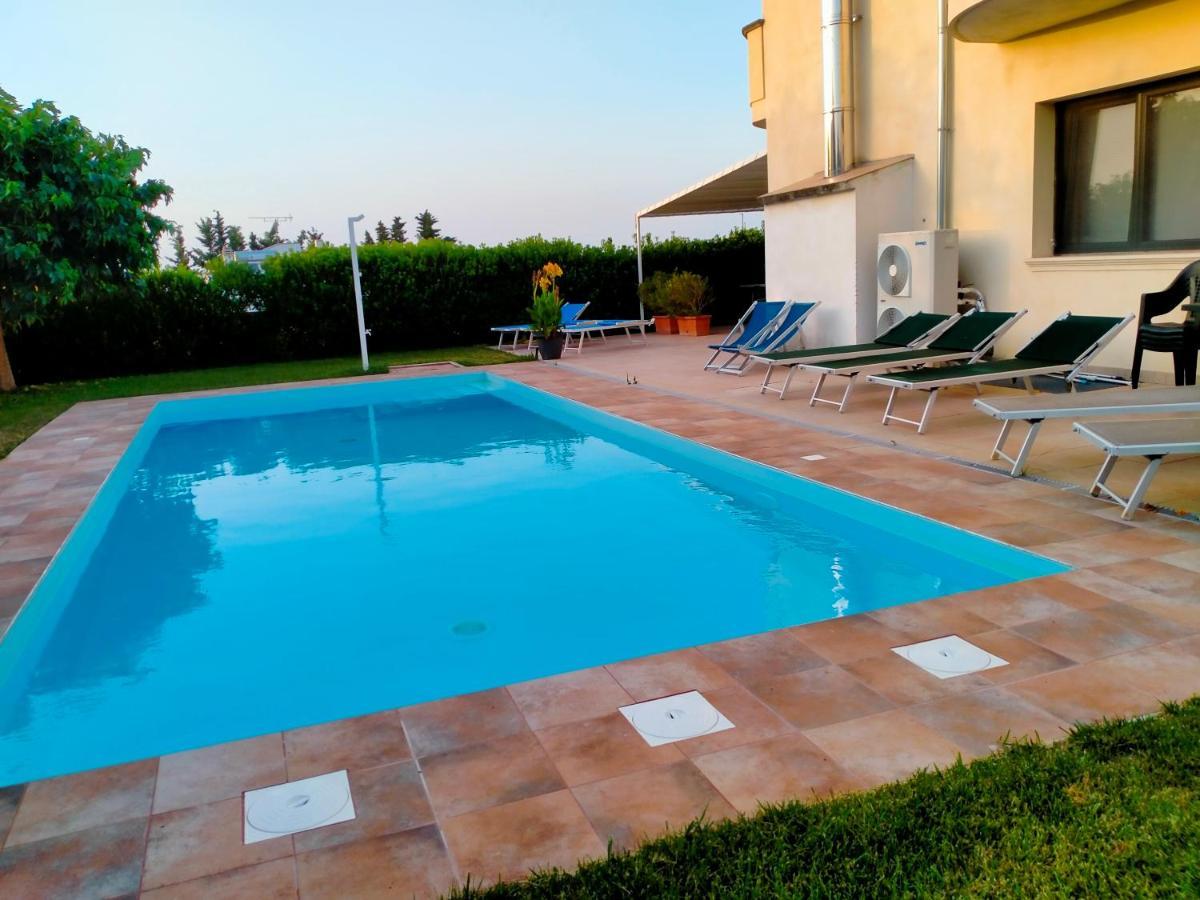 B&B Hotel Helios Uggiano La Chiesa Ngoại thất bức ảnh