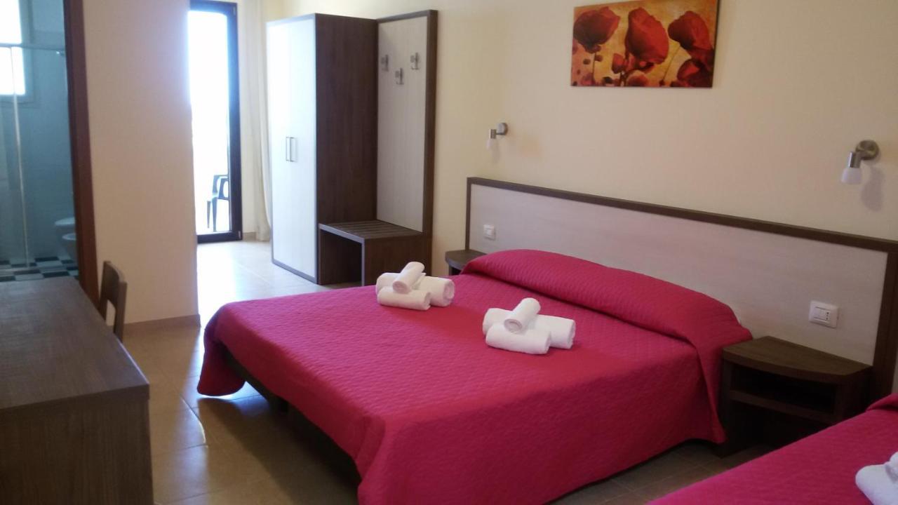 B&B Hotel Helios Uggiano La Chiesa Ngoại thất bức ảnh