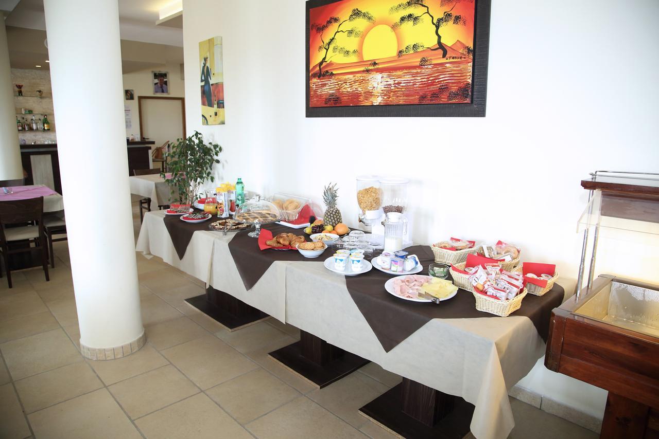 B&B Hotel Helios Uggiano La Chiesa Ngoại thất bức ảnh
